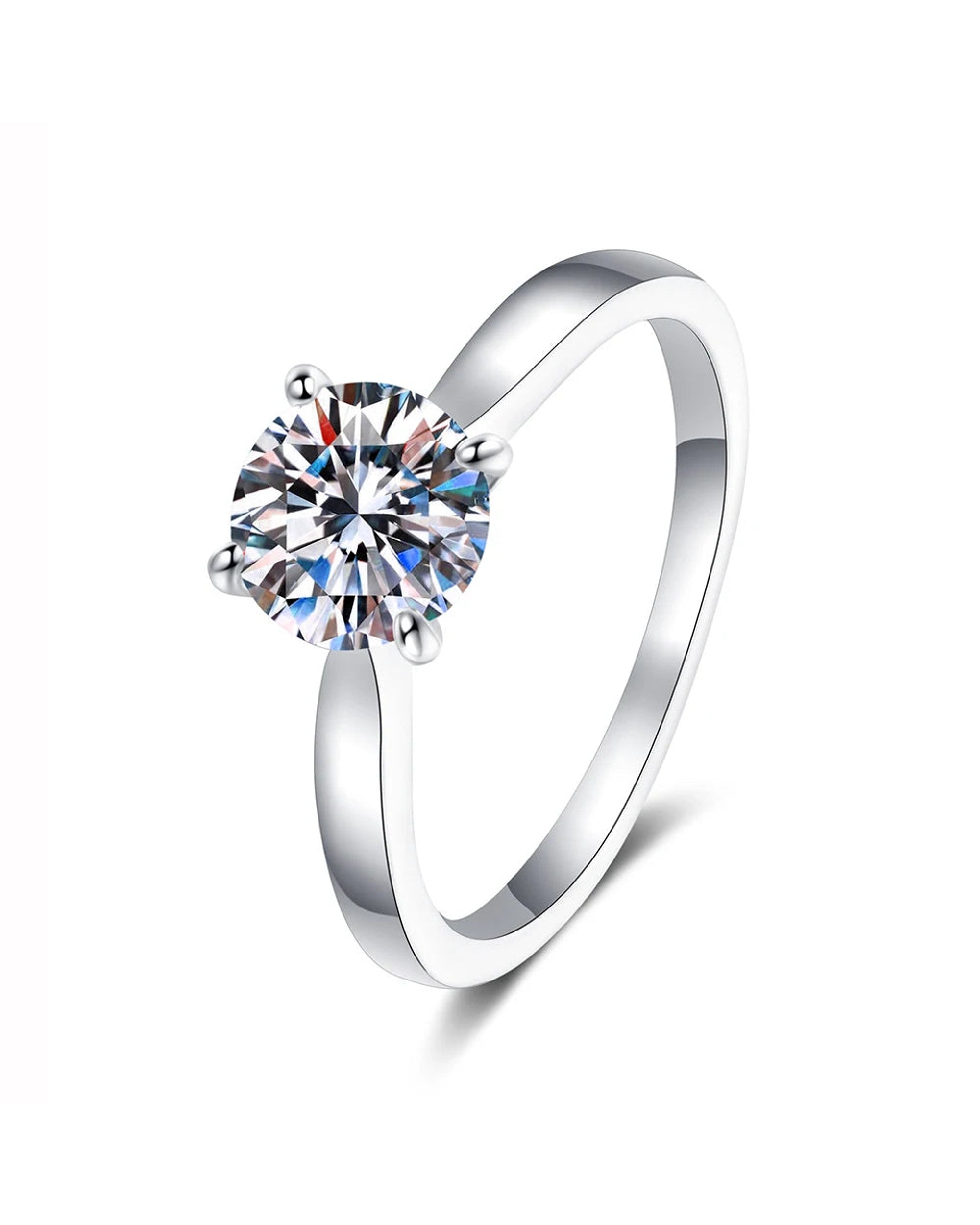 Solstice round-cut solitaire ring – product view