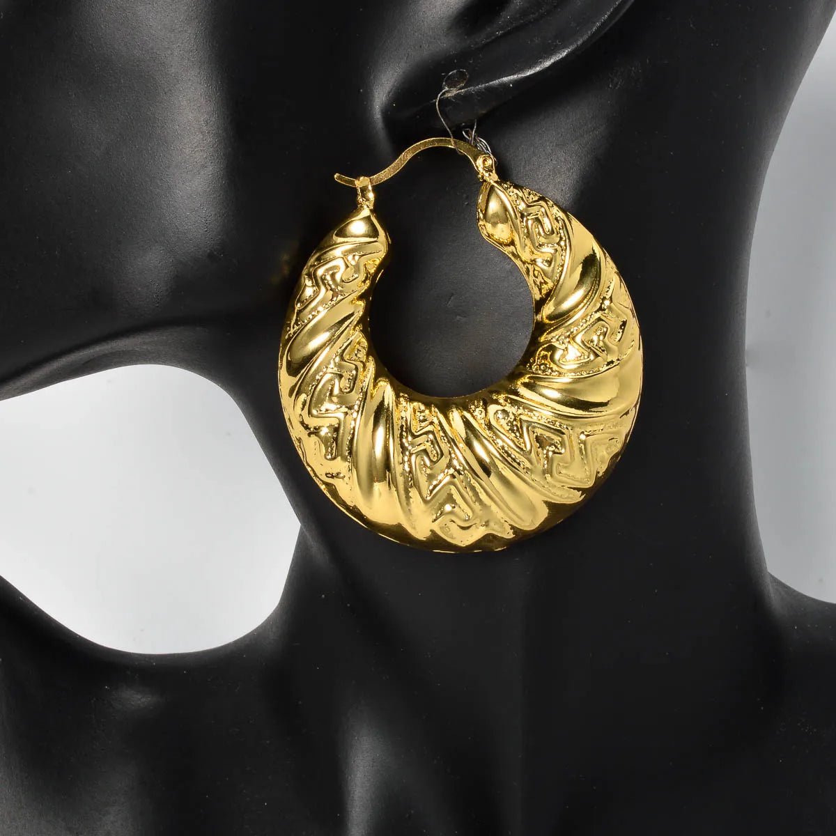 Chunky Statement Hoop Earrings – 18K Gold-Plated – alternate view 1