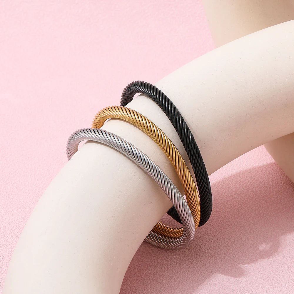 Cable Chain Open Cuff Bracelet – 18K Gold-Plated – alternate view 5