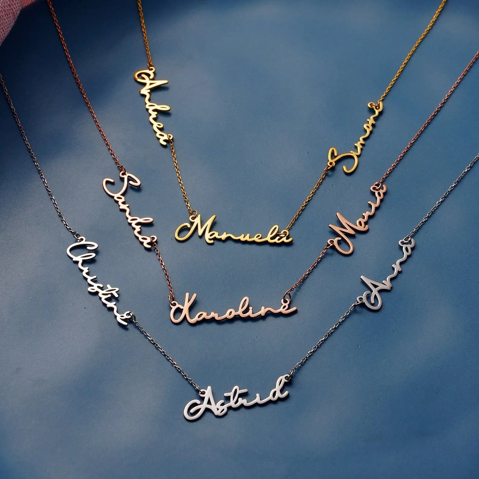 Custom Multi-Name Necklace — personalized multi-name pendant on gold chain