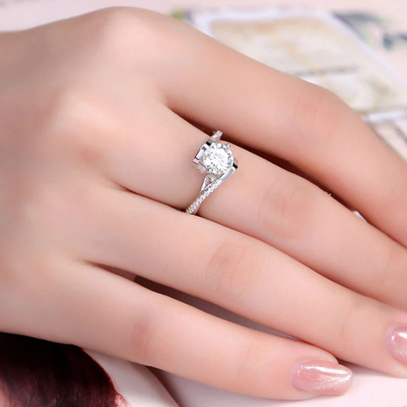 Round Brilliant Cut Cubic Zirconia Engagement Ring for Women in 925 Sterling Silver