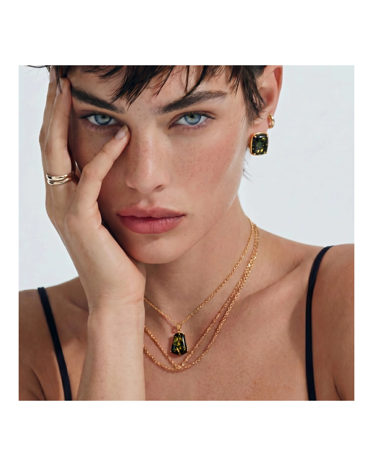 Forest Gold Amber Necklace